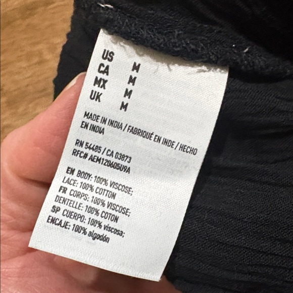 Gauzy Pants - Medium. Black. Lace trim at bottom. American Eagle - Picture 4 of 8